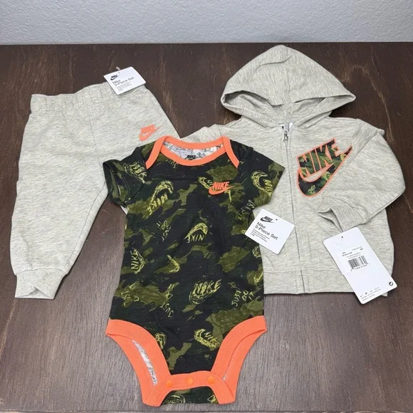 Nike Baby Boy Piece Camo Set, Jogger Pants, Zip-Up Jacket and